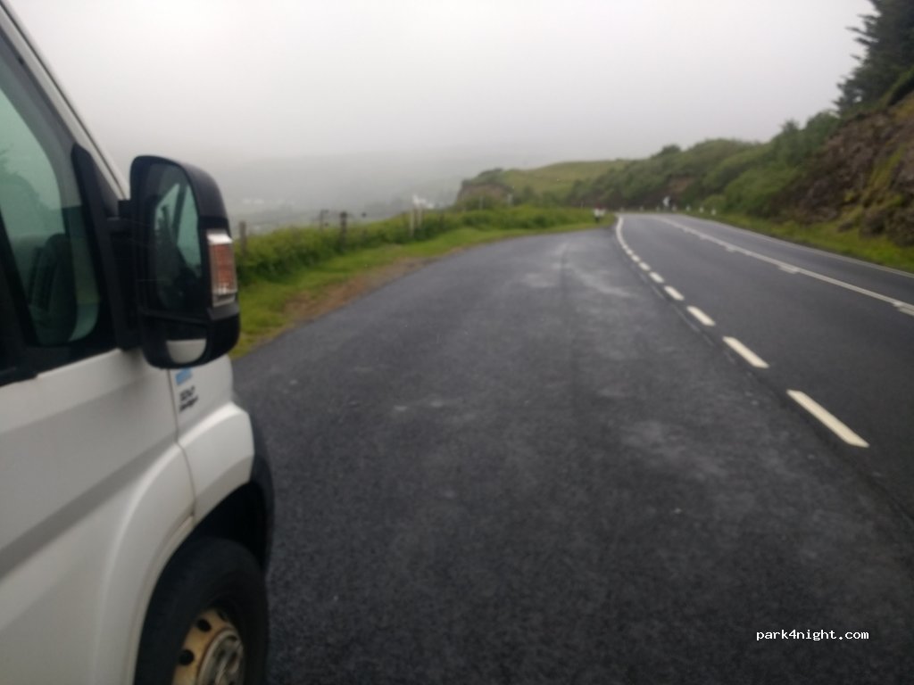 (IV51 9YD) Uig - A87 — foto