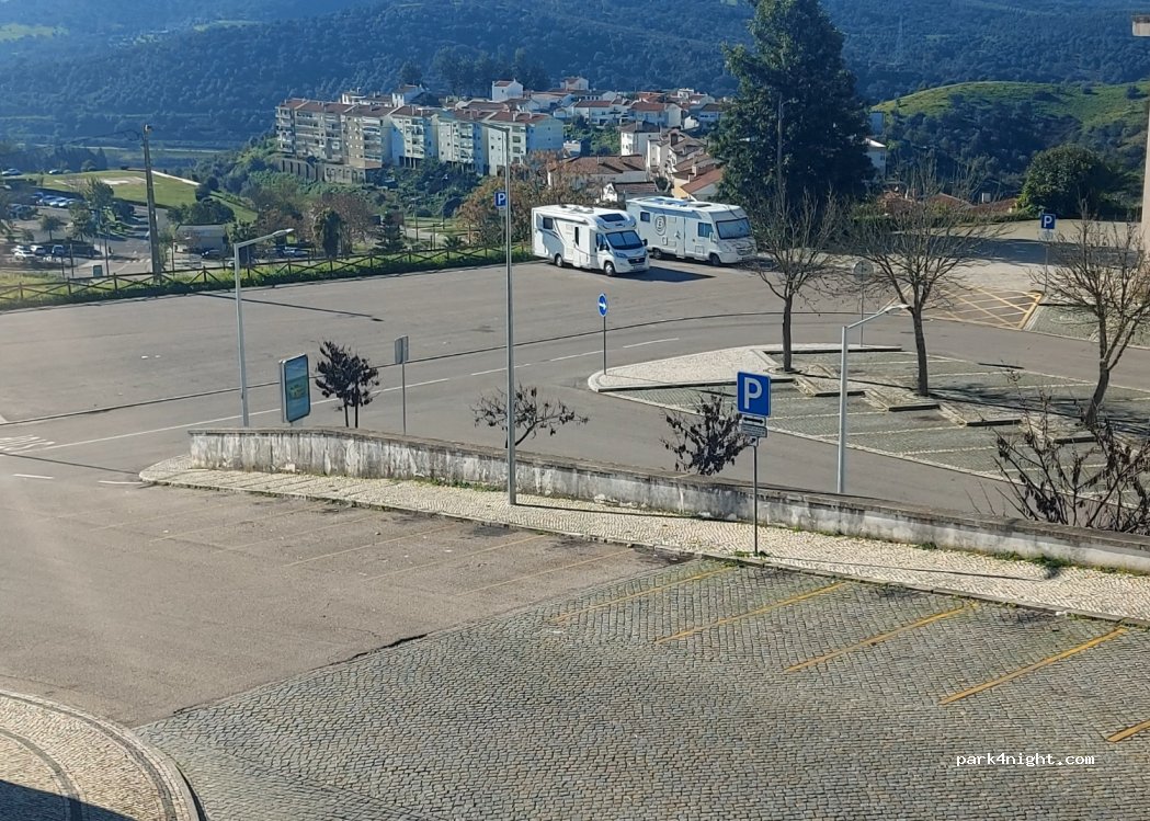 (2200-201) Abrantes - Esplanada 1 de Maio — foto 4