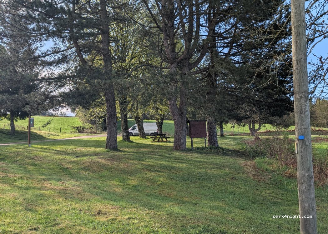 (21210) Champeau-en-Morvan - D106 — foto 5