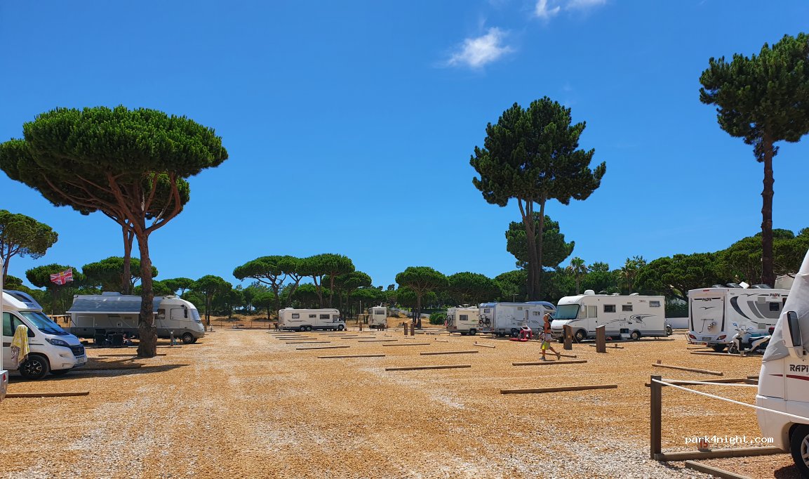 Algarve Motorhome Park Falésia — foto 4