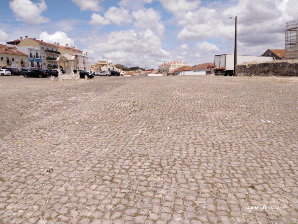 (2665-228) Malveira - 14 Largo da Feira — foto