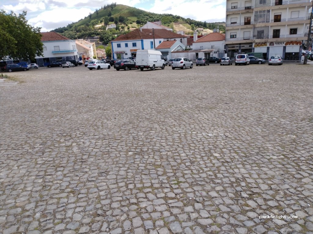 (2665-228) Malveira - 14 Largo da Feira — foto 2