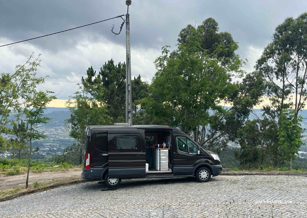 (4805) Nespereira - Unnamed Road /  Capela das Senhoras do Monte, Serzedelo — foto 4