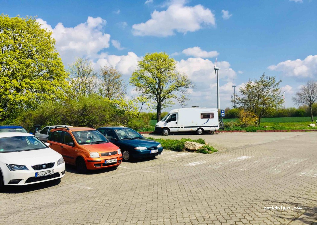 (39343) Uhrsleben - 1 Pflaumenallee — foto