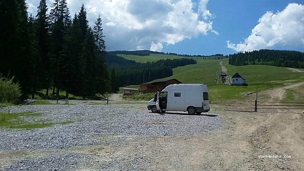 (727111) Cârlibaba - Unnamed Road — foto