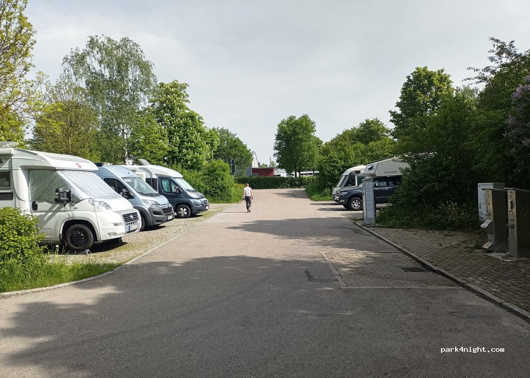 Wohnmobilstellplatz Rottweil Stadion — foto 3