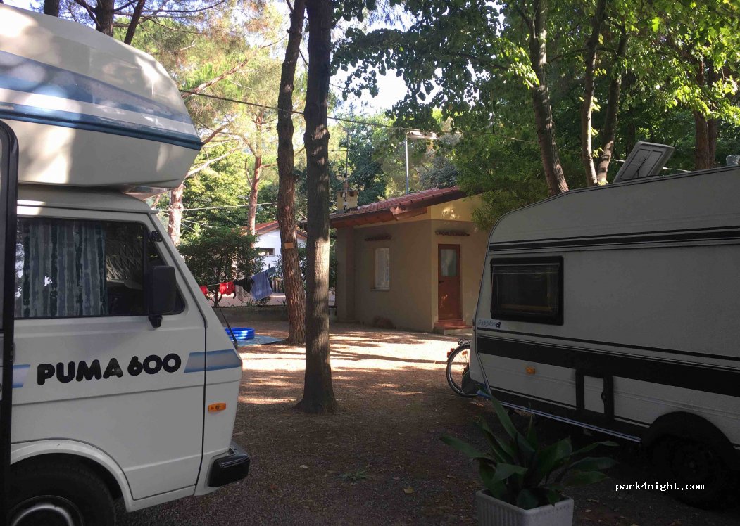 Camping Rustia Parco Vacanze — foto