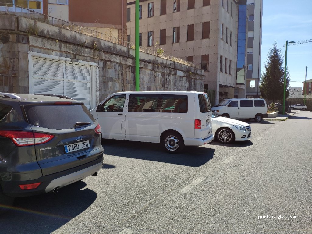 (27002) Lugo - 22 Avenida Ramón Ferreiro — foto
