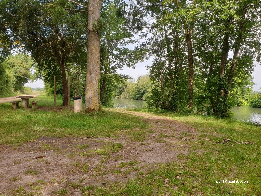 (72500) Vaas - 503-502 Moulin de Bruant — foto