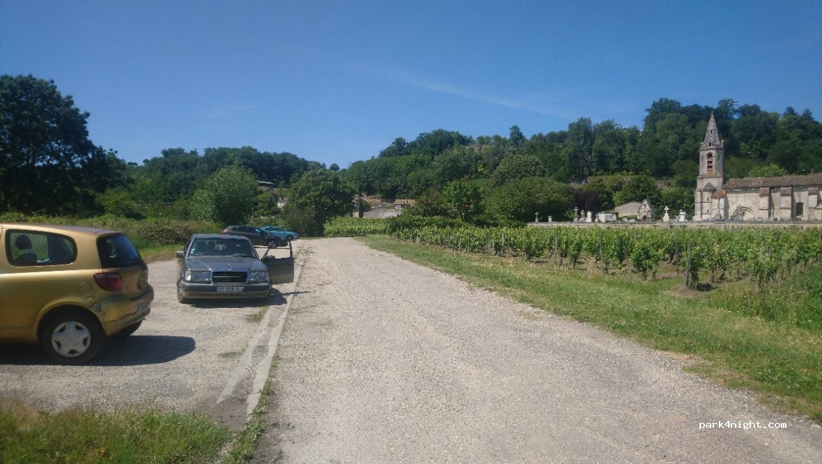 (33240) Saint-Germain-de-la-Rivière - 5 Rue de l'Église — foto