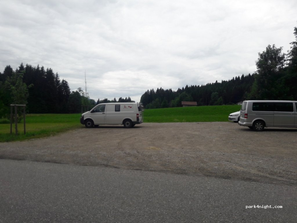 (83646) Wackersberg - Quellenstraße — foto