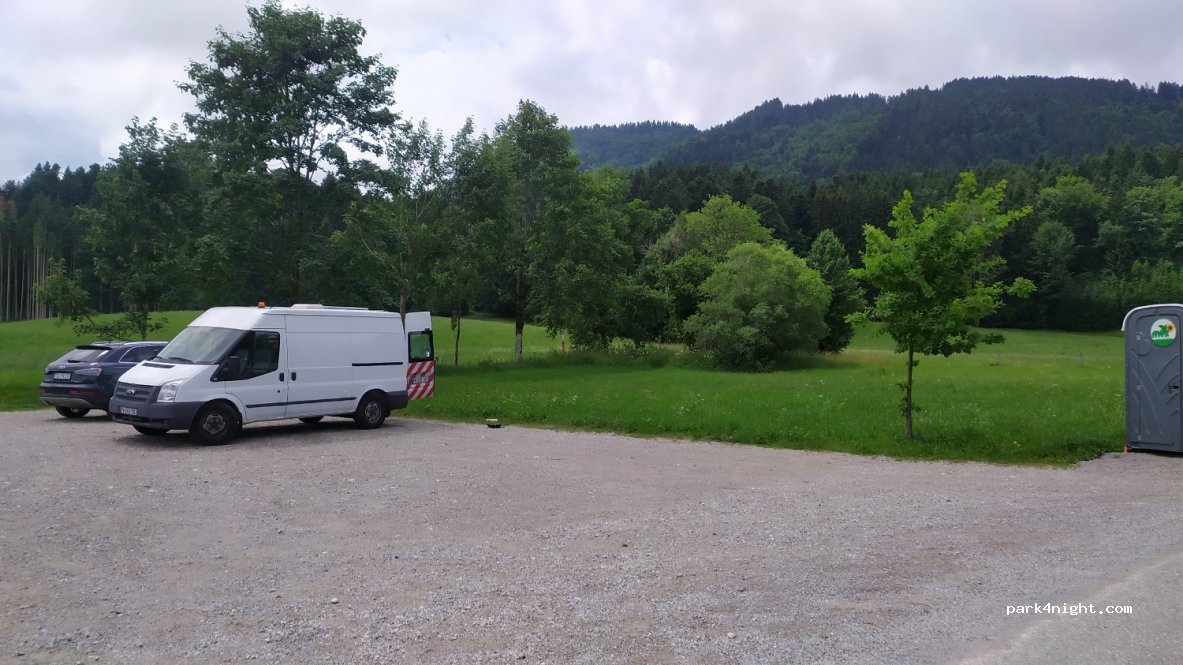 (83646) Wackersberg - Quellenstraße — foto 2