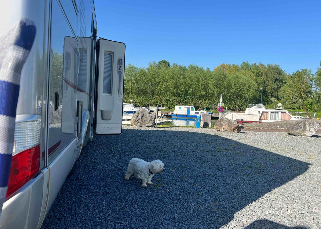 Camperplaats jachthaven Péruwelz — foto 5