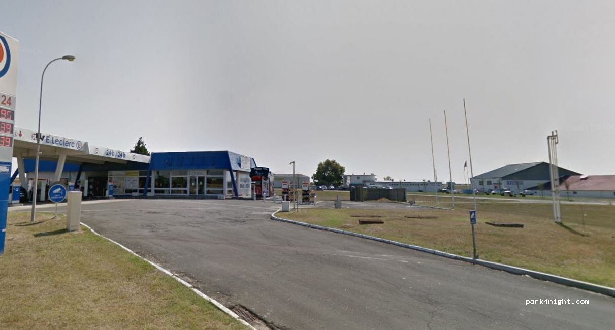 (17600) Médis - 204 Route de Royan — foto