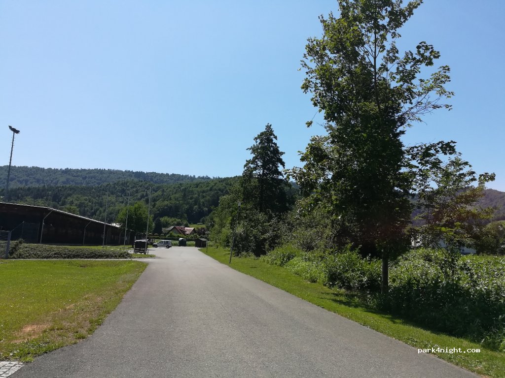 (8454) Arnfels - 6 Leutschacher Straße — foto