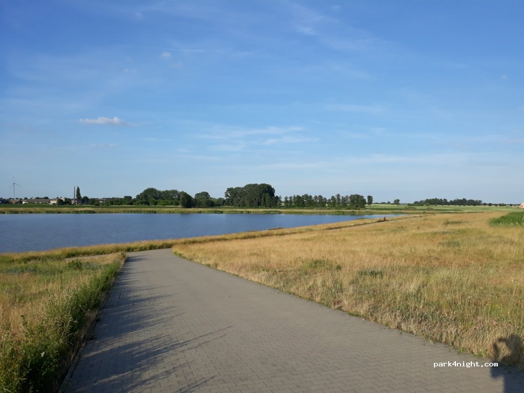(64-130) Dąbcze - Nad Zalewem — foto