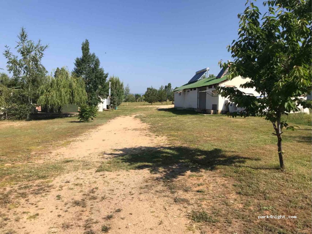 Motorhome parking, Camp Coca Slivnica — foto 3