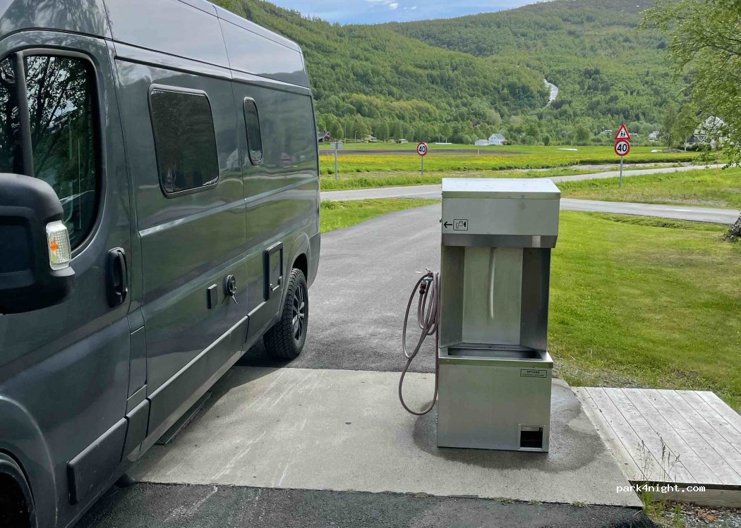 (8100) Misvær - Sekundær Fylkesveg 552 — foto 2