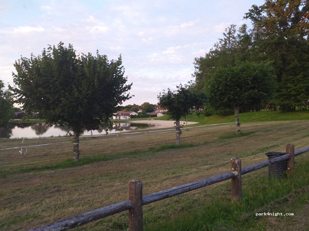 (87310) Cognac-la-Forêt - 5 Allée Sauty de Chalon — foto
