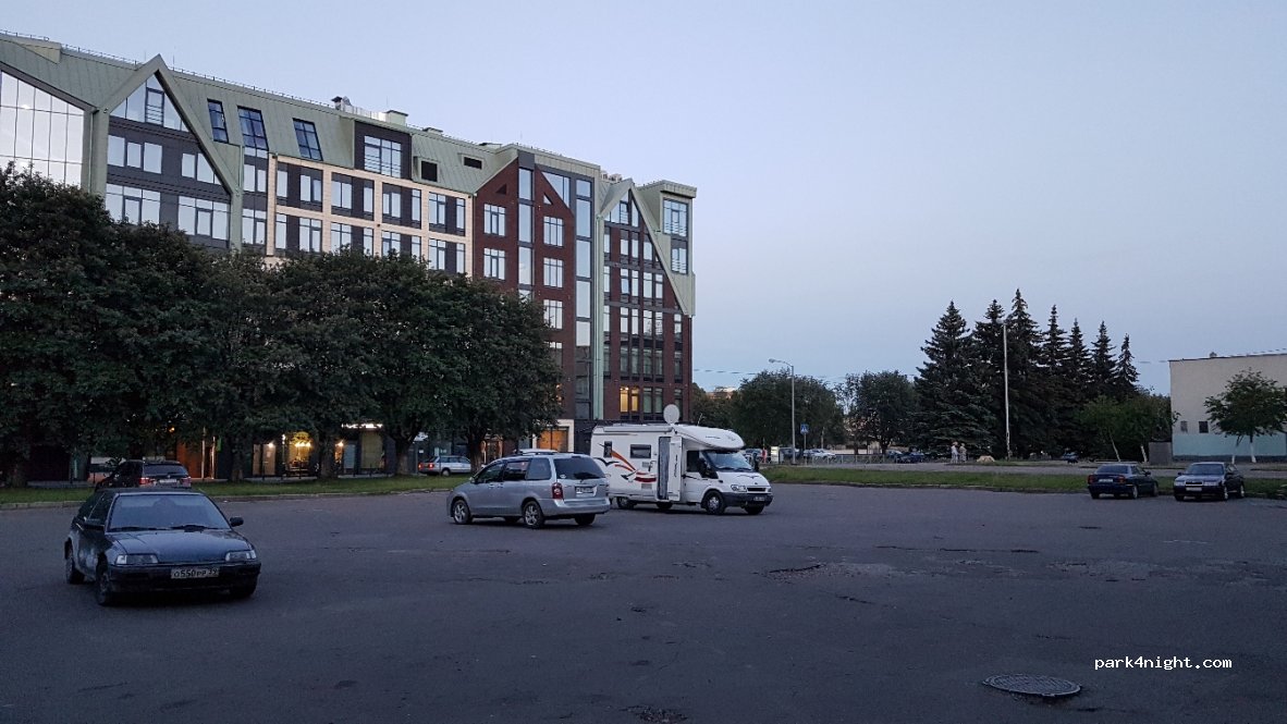 (236006) Kaliningrad - 1 Ulitsa Viktora Gyugo — foto