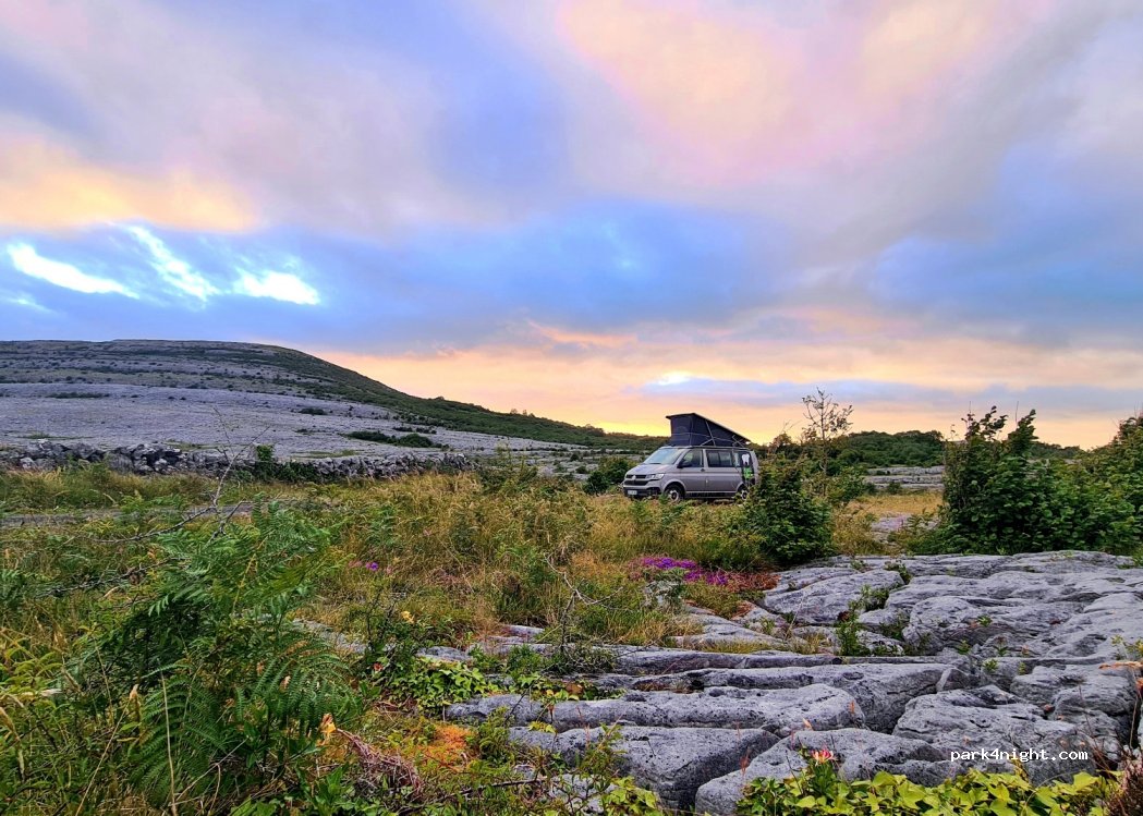 (H91 CH6V) Tubber - Unnamed Road — foto