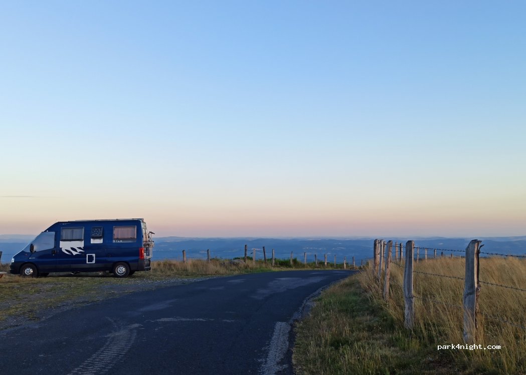 (48340) Les Hermaux - Unnamed Road — foto 3
