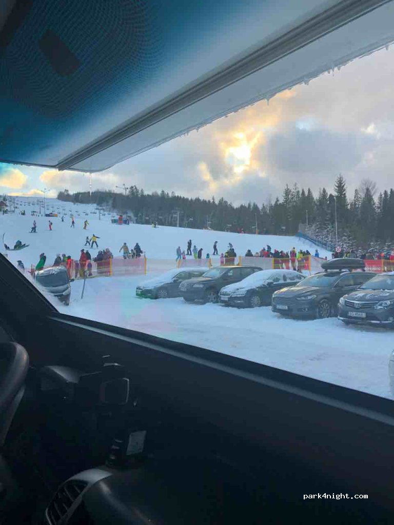 (43-470) Istebna - Parking przy Parku Wodnym OLZA — foto