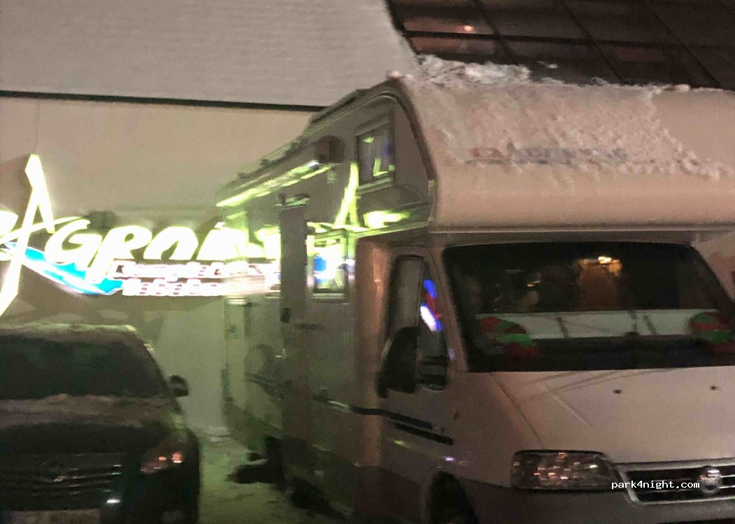 (43-470) Istebna - Parking przy Parku Wodnym OLZA — foto 3