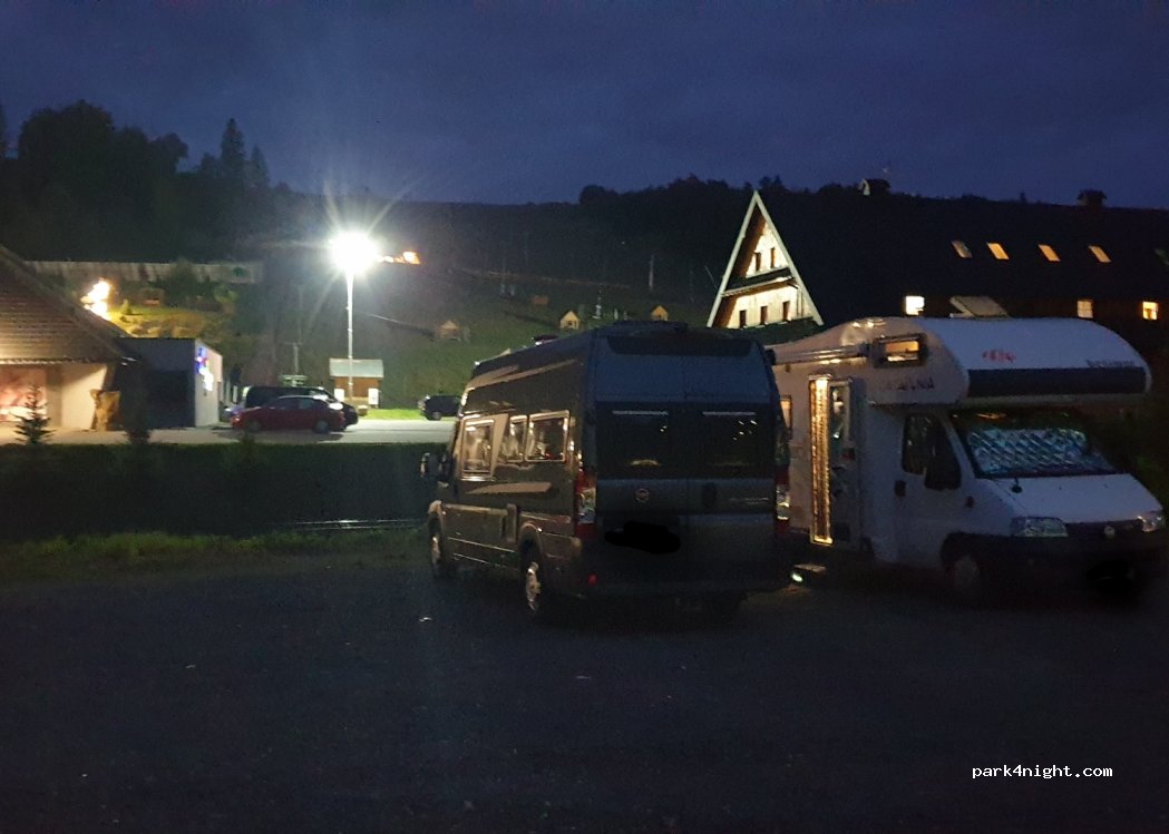 (43-470) Istebna - Parking przy Parku Wodnym OLZA — foto 4