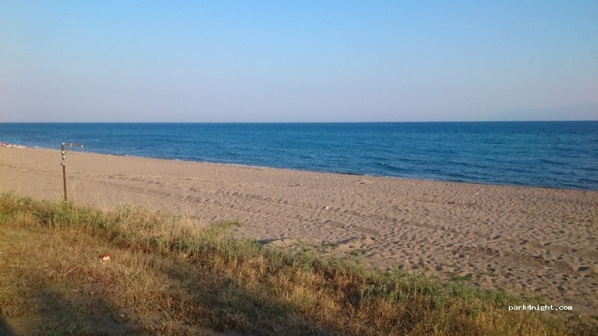 (693 00) Petrota - Unnamed Road — foto