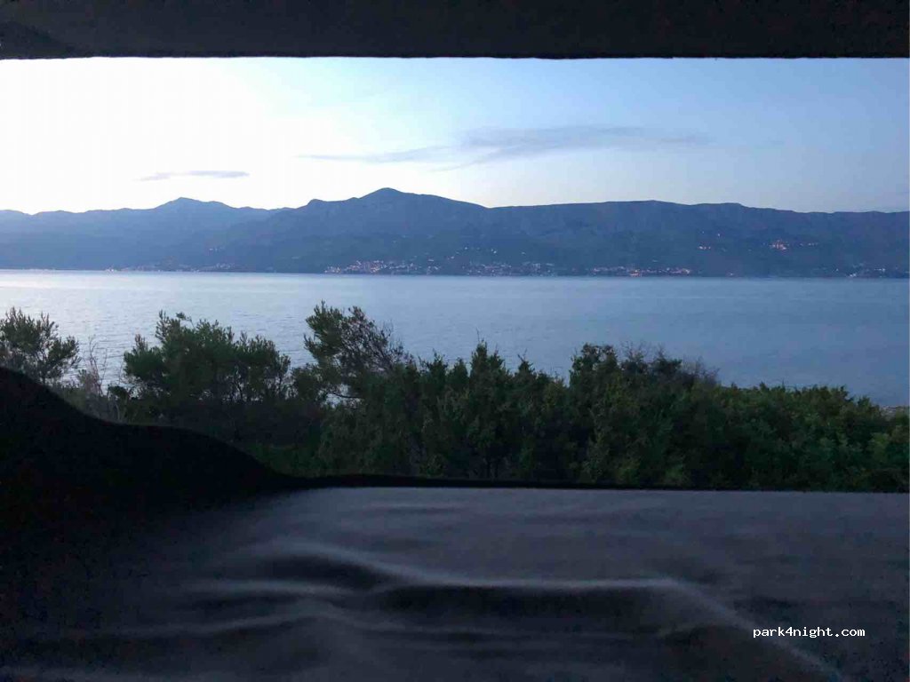 (21412) Pučišća - Unnamed Road — foto
