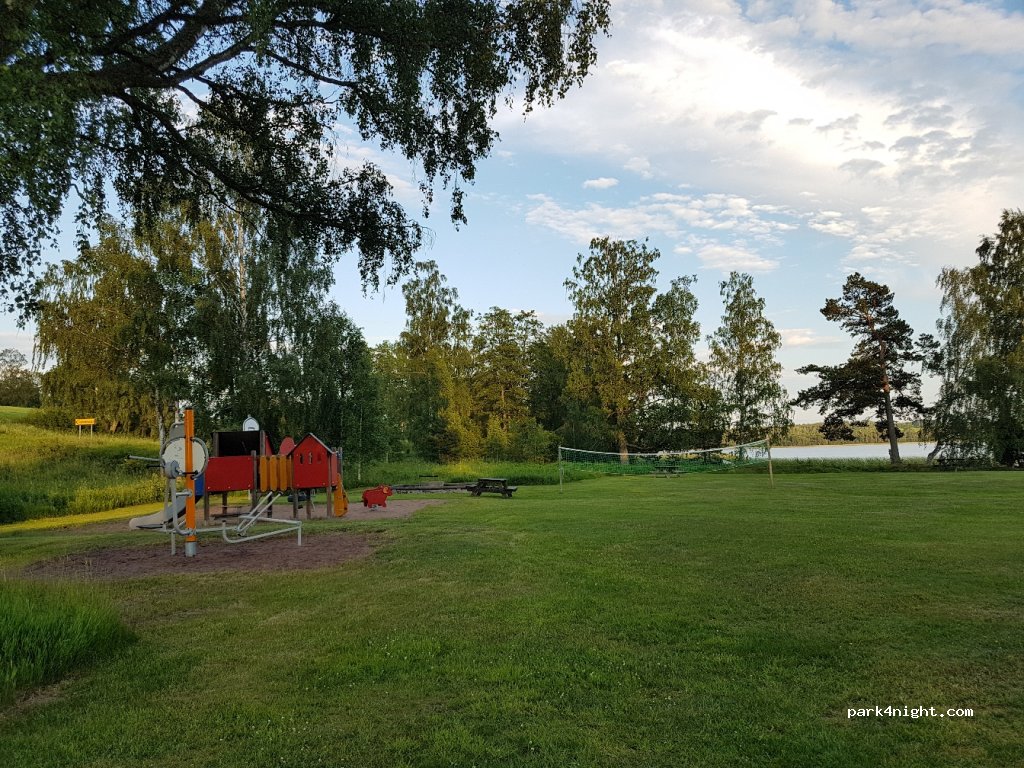 (570 32) Hjältevad - 3 Timmervägen — foto 2