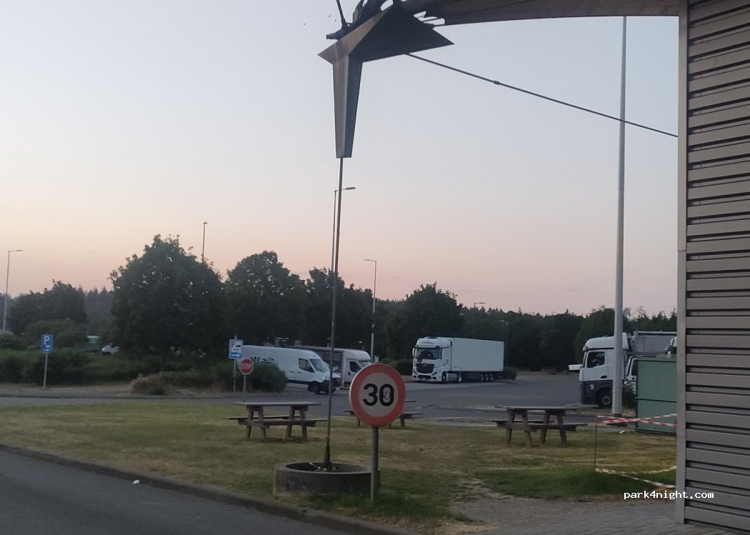 (5564) Houyet - Unnamed Road — foto 4