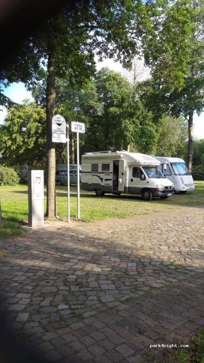 (23769) Fehmarn - Hinterm Kirchhof — foto