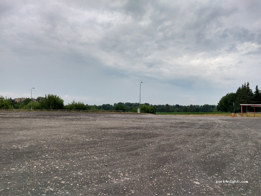 (63-100) Śrem - 15 Jacka Malczewskiego — foto 2