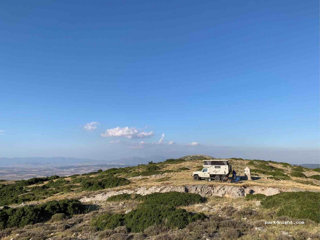 (190 12) Vilia - Unnamed Road — foto