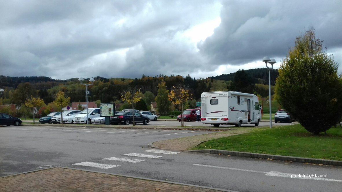 (88520) Ban-de-Laveline - 8-12 Rue du Stade — foto