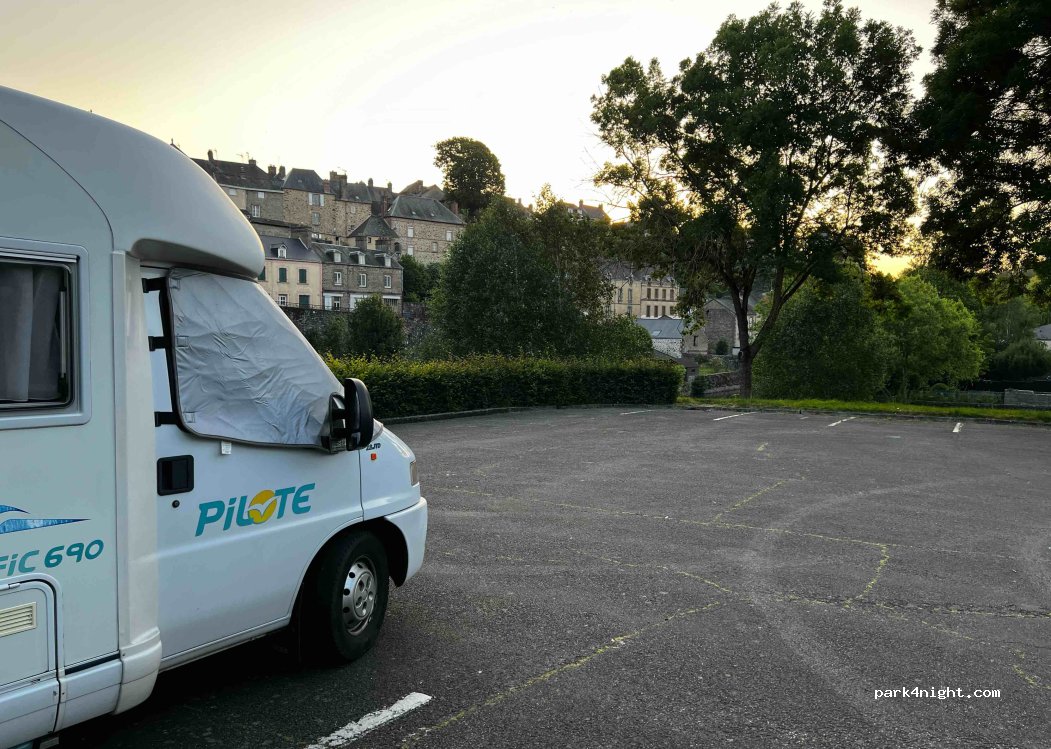 (53300) Ambrières-les-Vallées - Rue de la Varenne — foto 3