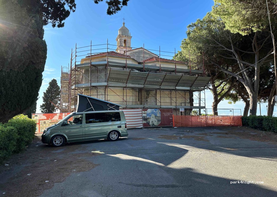 (18038) Sanremo - 75 Via Duca D'Aosta — foto 3