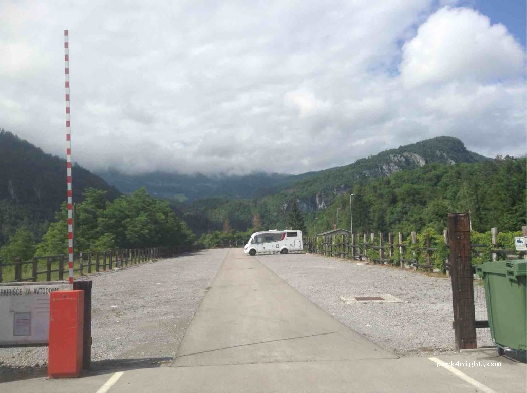 (4264) Bohinjska Bistrica - 2 Ajdovska cesta — foto