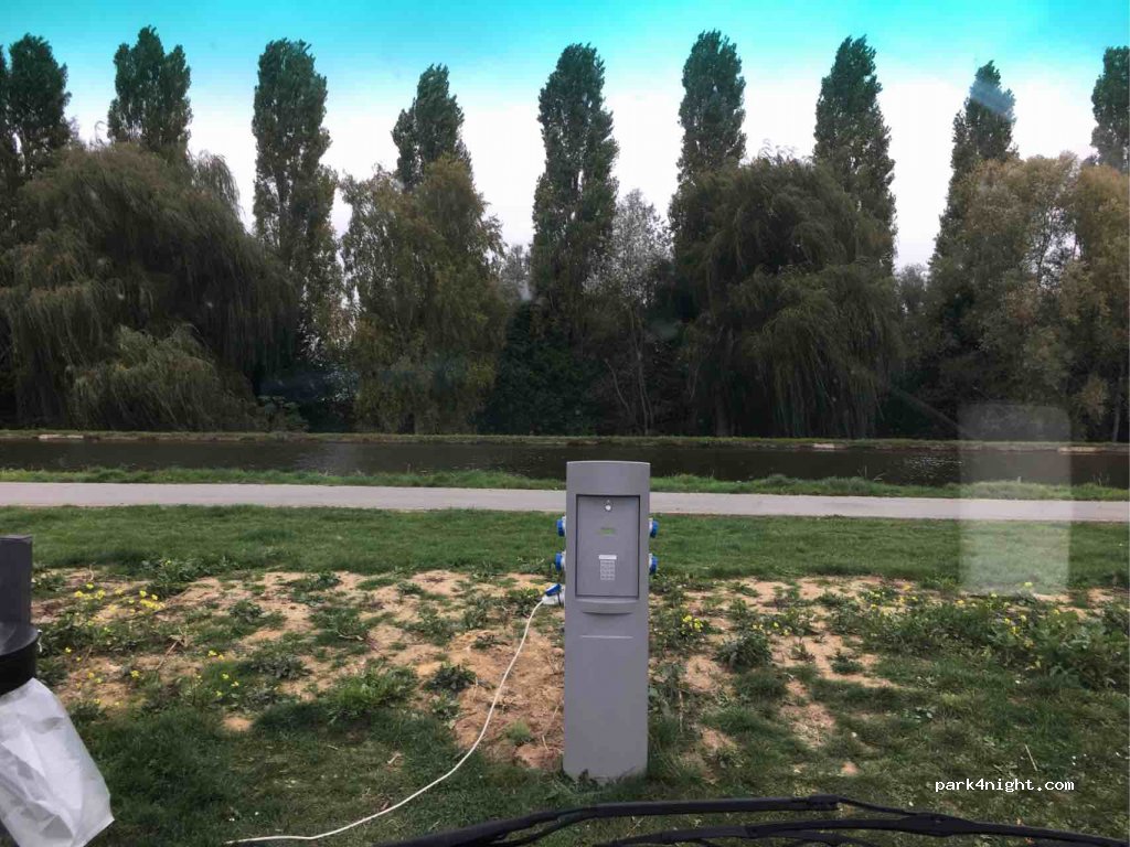 Aire d'accueil et de services du Saint-Quentinois — foto