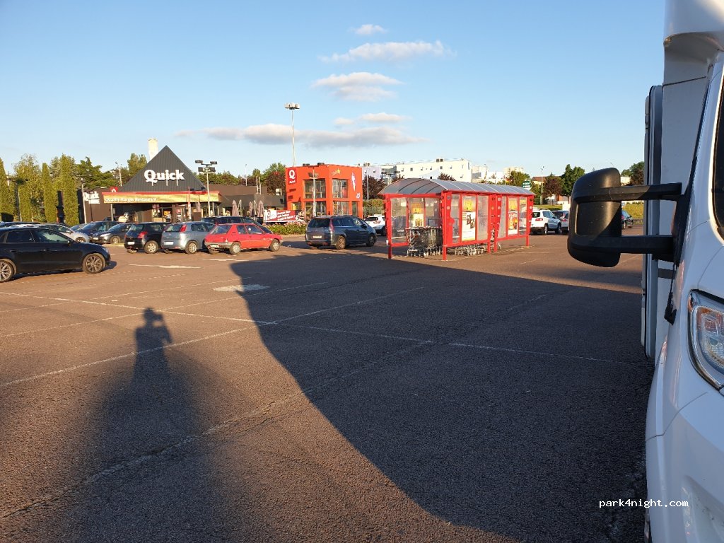 (71100) Chalon-sur-Saône - Rue François Protheau — foto