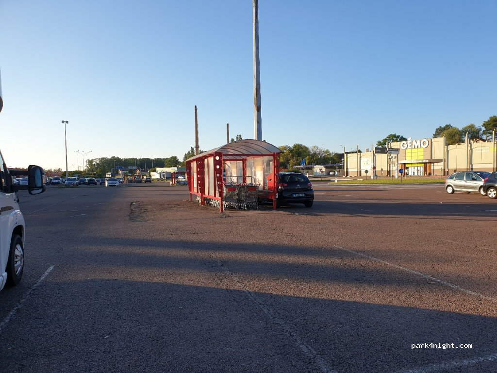 (71100) Chalon-sur-Saône - Rue François Protheau — foto 2