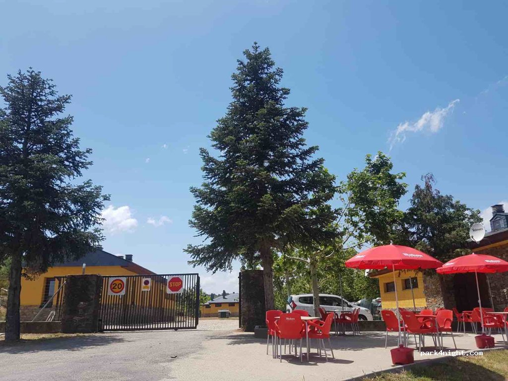 Camping Bar Restaurante LOS MOLINOS — foto