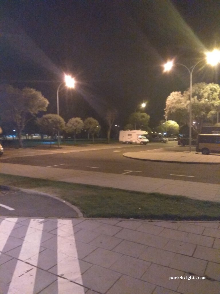 (24008) León - 24D Avenida de los Reyes Leoneses — foto 3