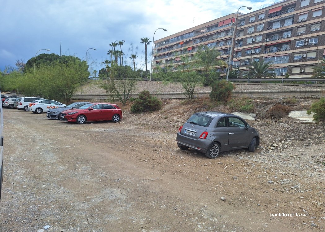 (03016) Alicante (Alacant) - 7 Avenida de Villajoyosa — foto 2