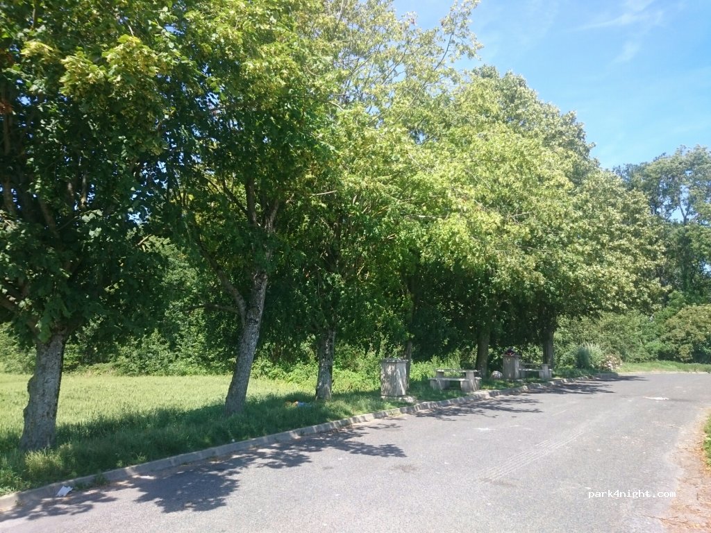 (02400) Nesles-la-Montagne - Route de Saint-Quentin À Fontenelle-en-Brie — foto