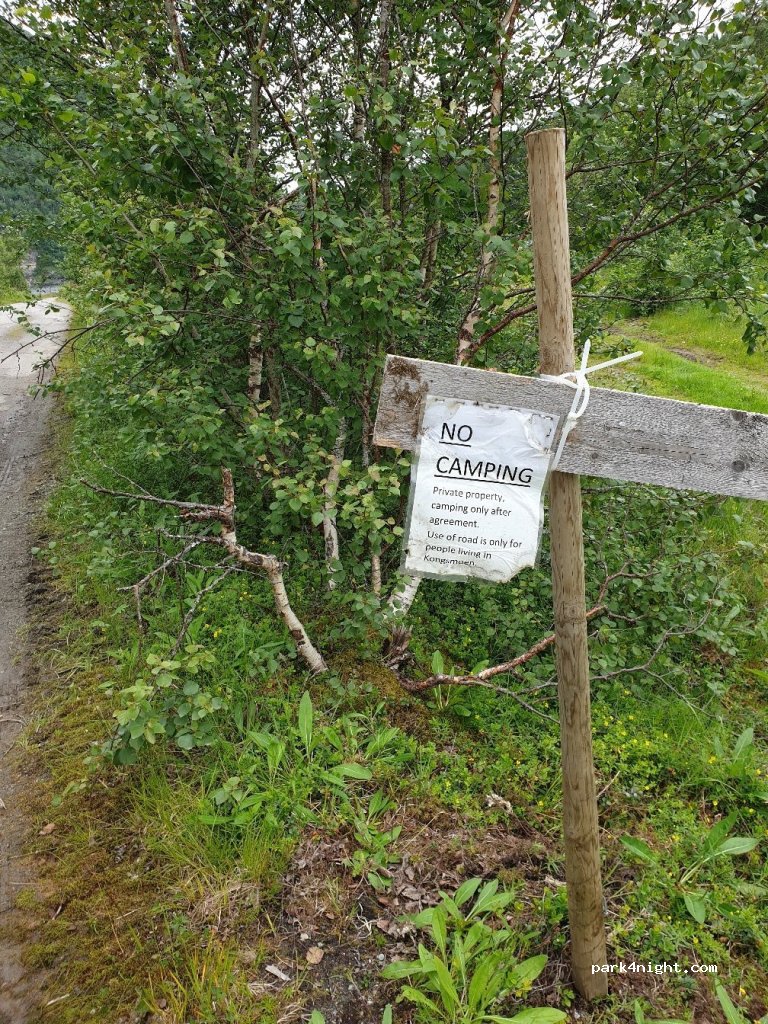 (7976) Kongsmoen - Fv17 / Unnamed Road — foto