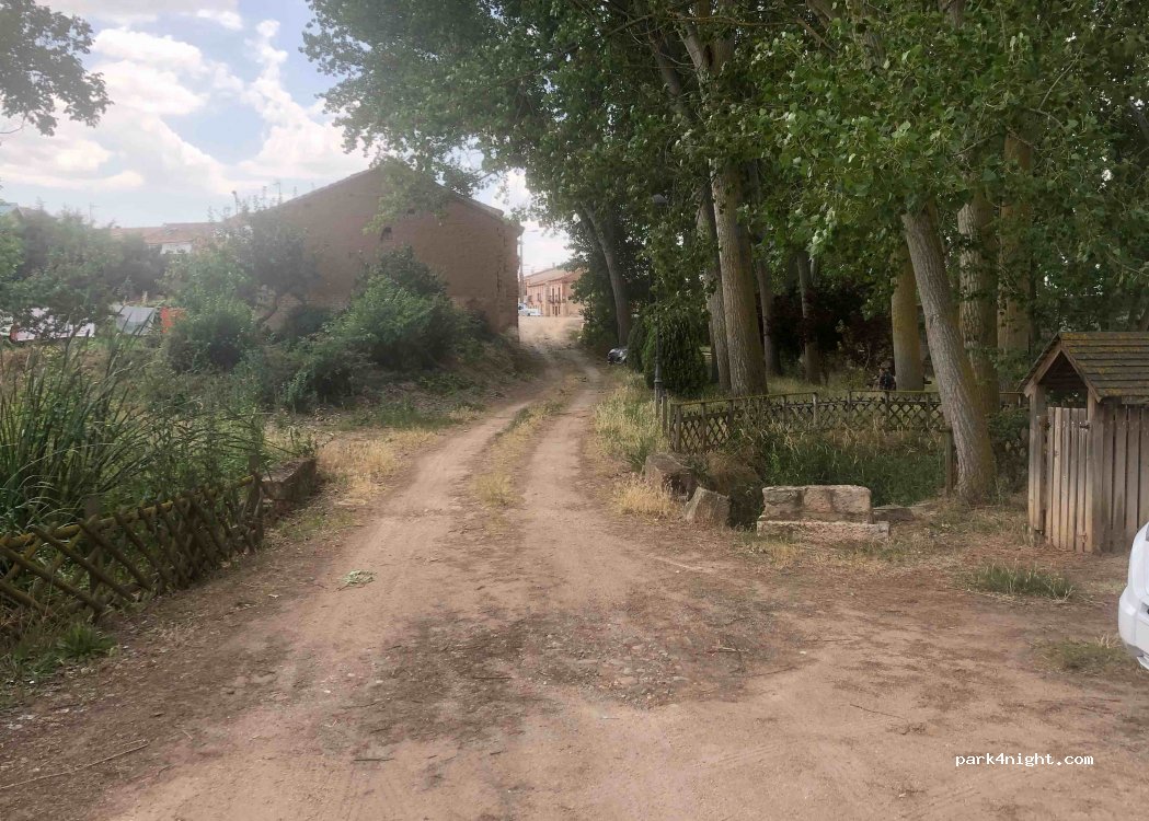 (34250) Quintana del Puente - 1 Carretera de Lerma — foto 2