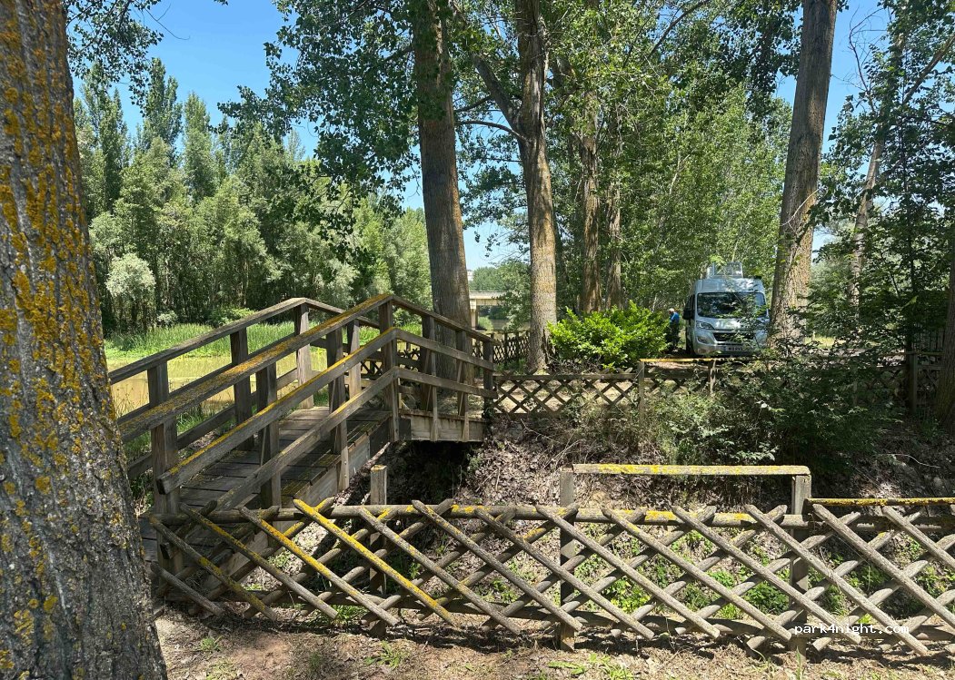 (34250) Quintana del Puente - 1 Carretera de Lerma — foto 3